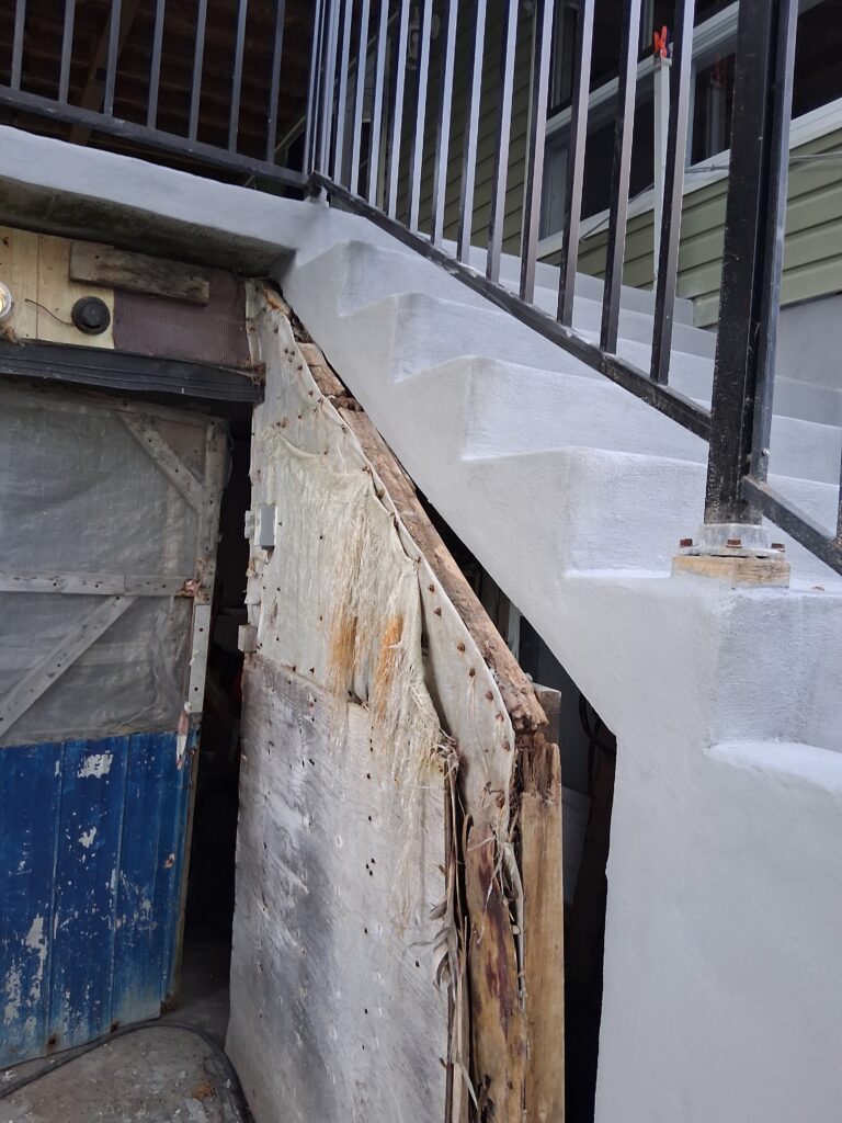 Réparation d'un escalier de béton